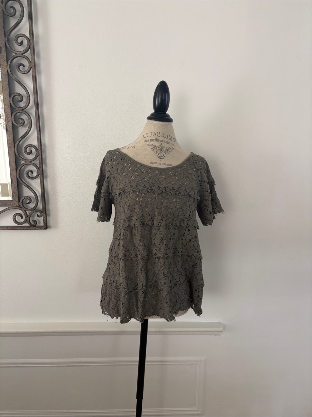 Crochet Lace Short Sleeve Blouse in Olive
